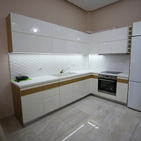 Eclipse Apartment *